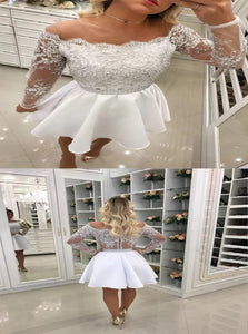 Scoop Long Sleeves White Lace Short Homecoming Dresses